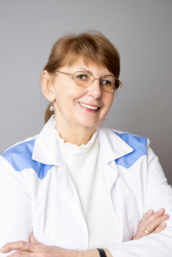 Dr. Porochnavecz Marietta